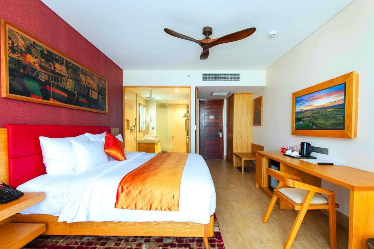 Marina Bay Vung Tau Resort & Spa Exterior photo